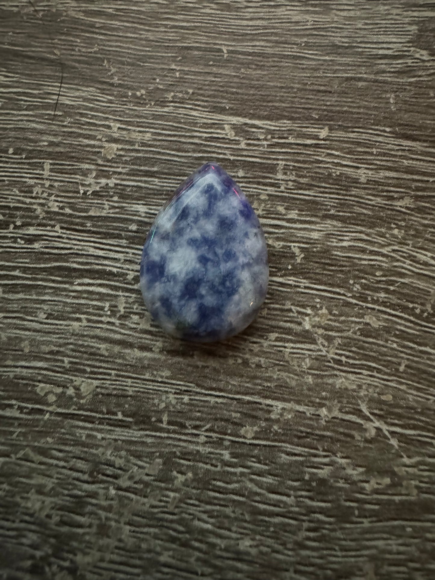 Small Tear drop Sodalite healing stone